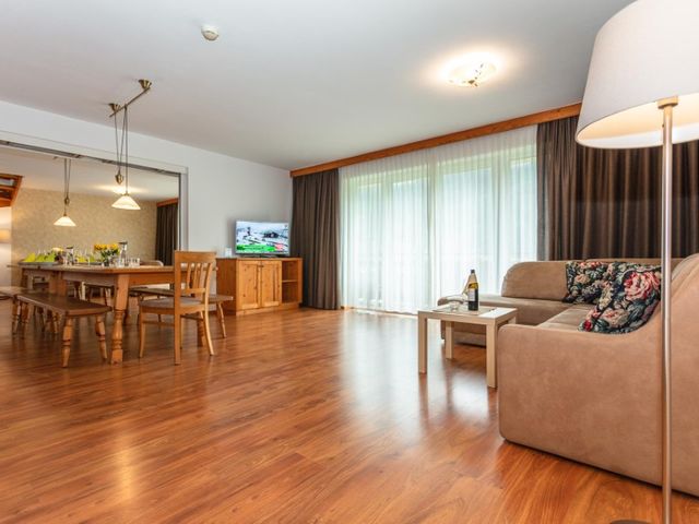 Ferienwohnungen mit 4* Komfort in Neukirchen